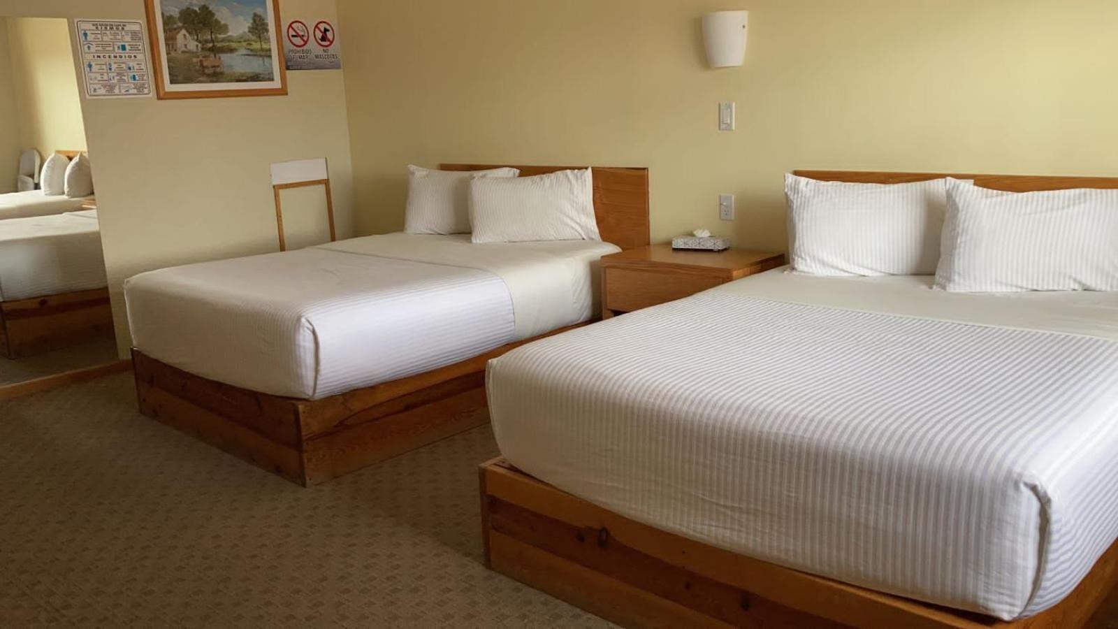 La Huerta Inn & Suites Cuauhtémoc Zimmer foto